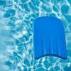 Conheça as utilidades de uma prancha de natação