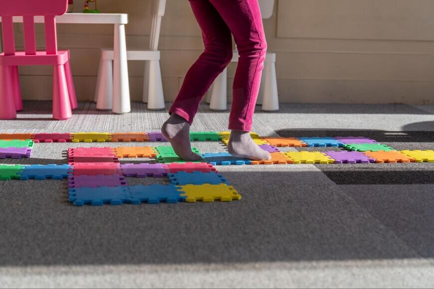 Como o E.V.A. contribui na prevenção de acidentes domésticos?