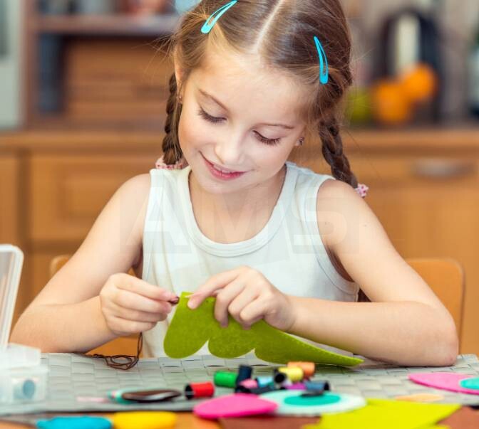 O papel do E.V.A. em brinquedos educativos: aprendendo enquanto brinca